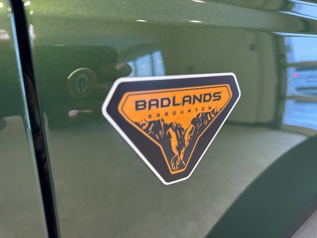 Used 2023 Ford Bronco Badlands w/ Sasquatch Package image 13