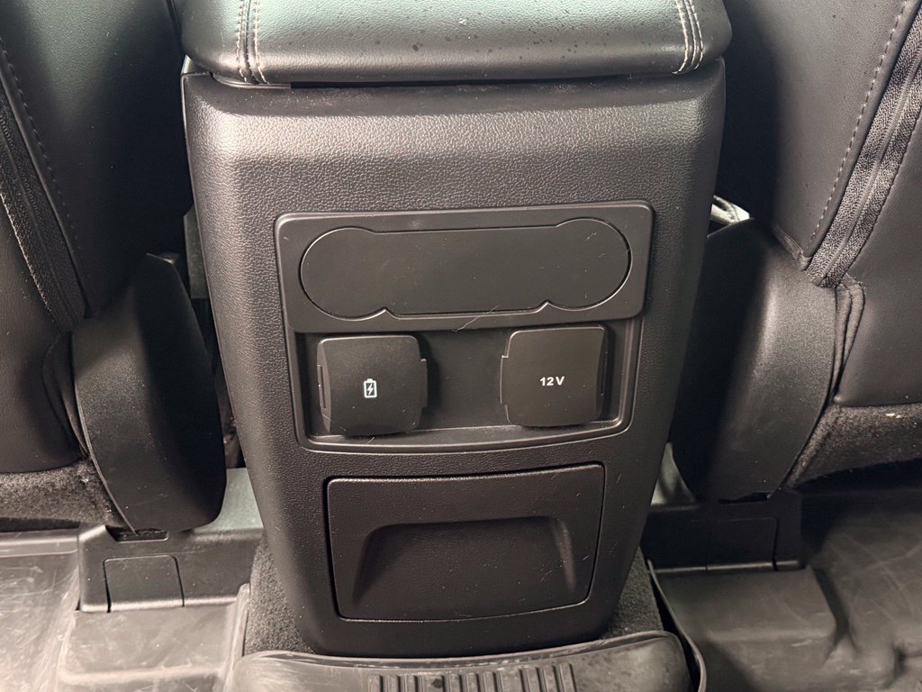 Used 2023 Ford Explorer XLT w/ Equipment Group 202A RWD image 17