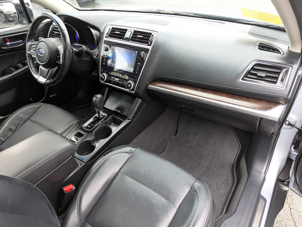 Used 2019 Subaru Outback 3.6R Limited AWD/4WD image 31