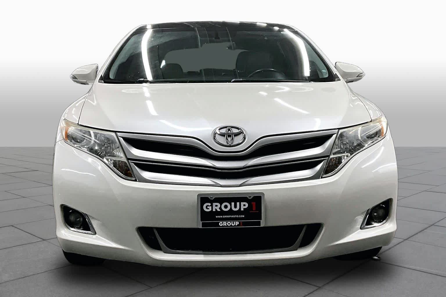 Used 2015 Toyota Venza XLE w/ XLE Premium Package FWD image 4