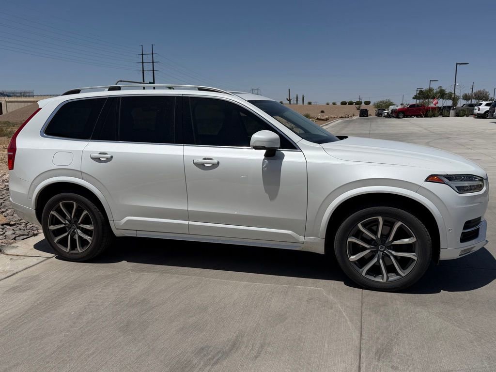 Used 2018 Volvo XC90 T6 Momentum w/ Convenience Package AWD/4WD image 3