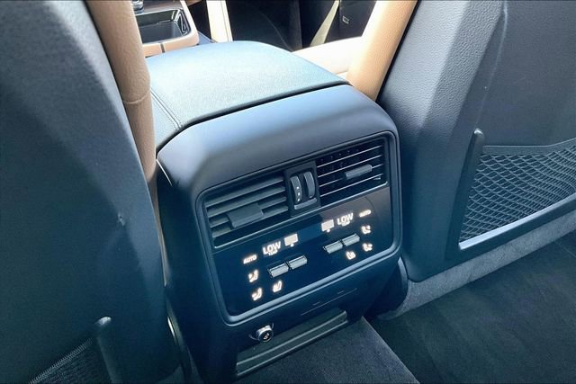 Used 2026 Porsche Cayenne image 10