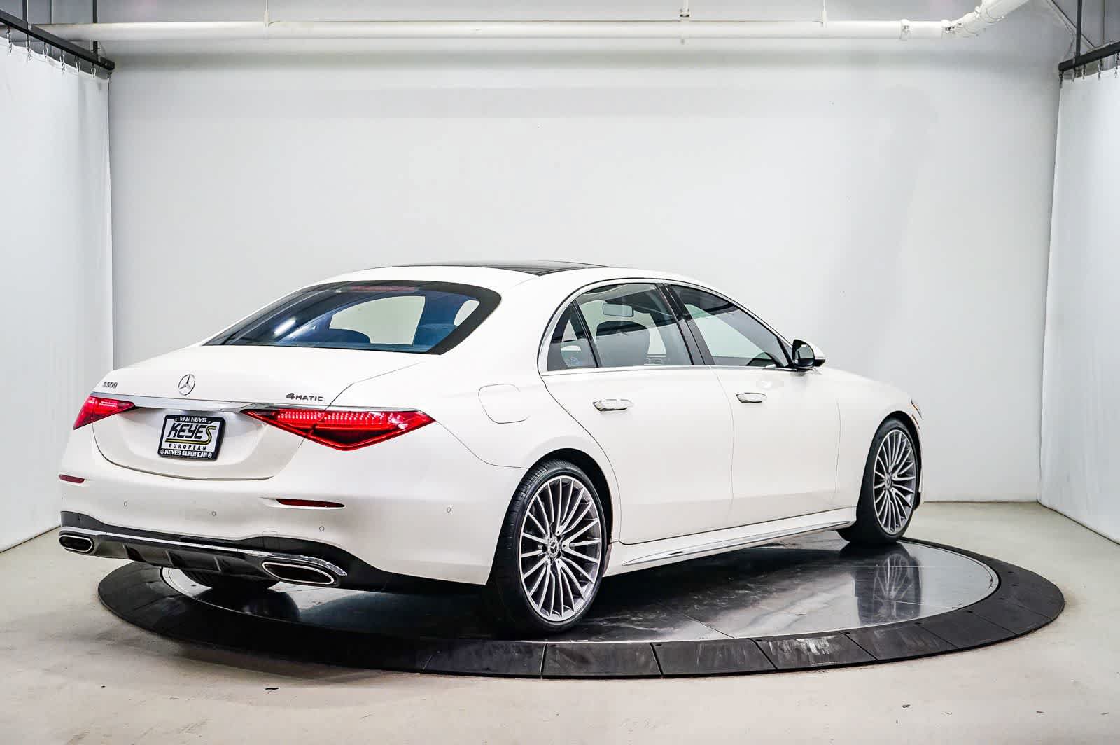 Used 2022 Mercedes-Benz S 500 4MATIC image 4