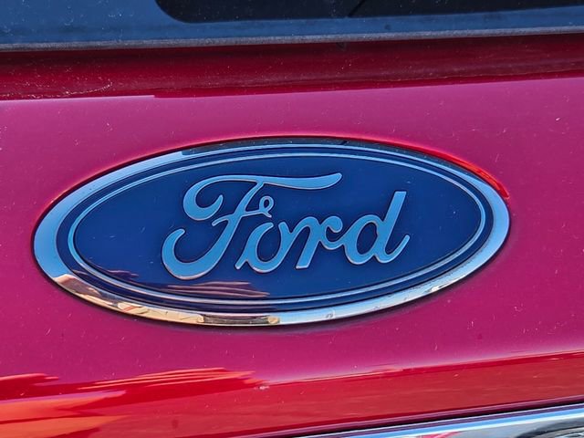 Used 2023 Ford Explorer Limited AWD/4WD image 18
