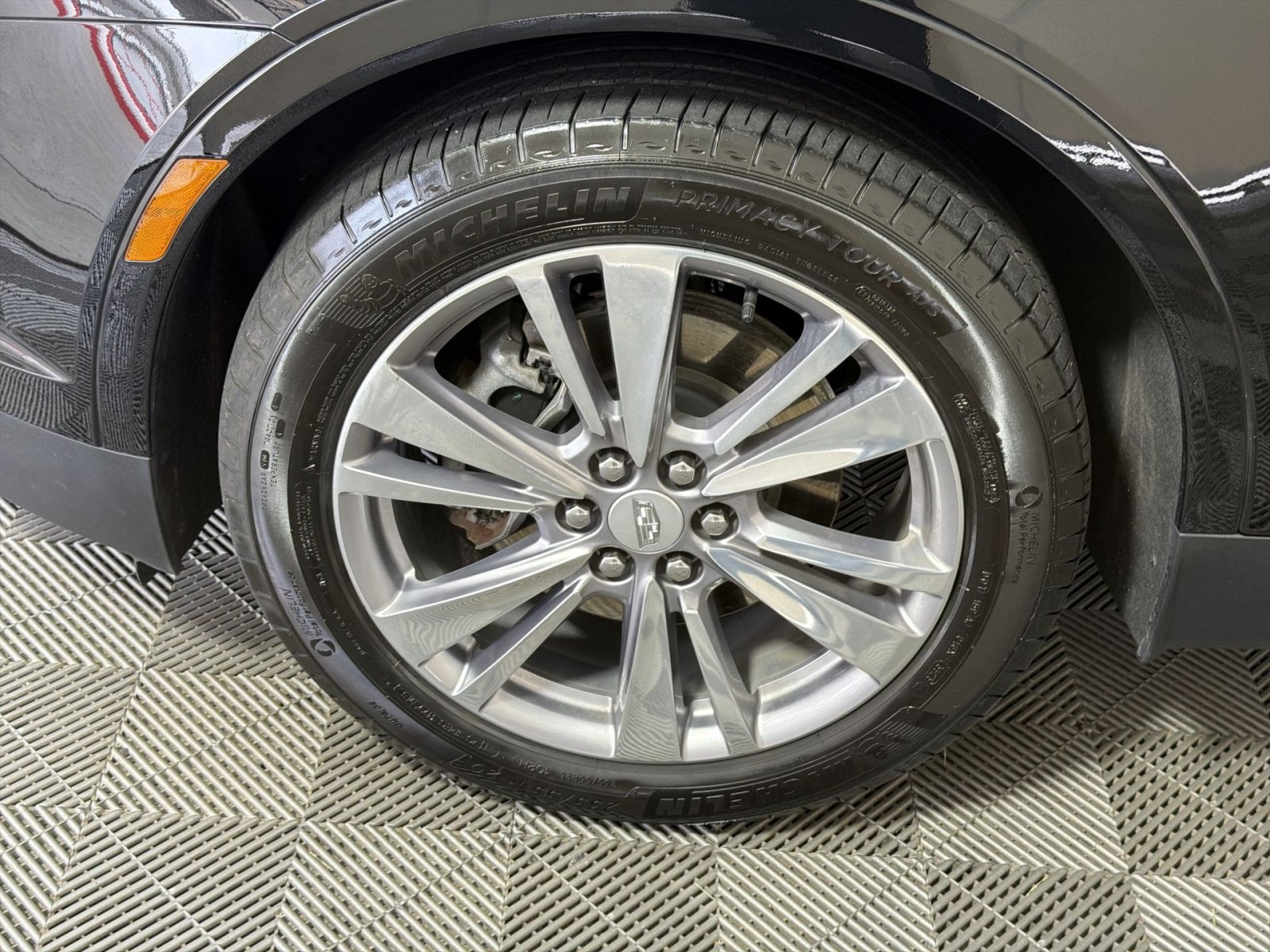 Used 2024 Cadillac XT5 Premium Luxury w/ LPO, Floor Liner Package AWD/4WD image 12