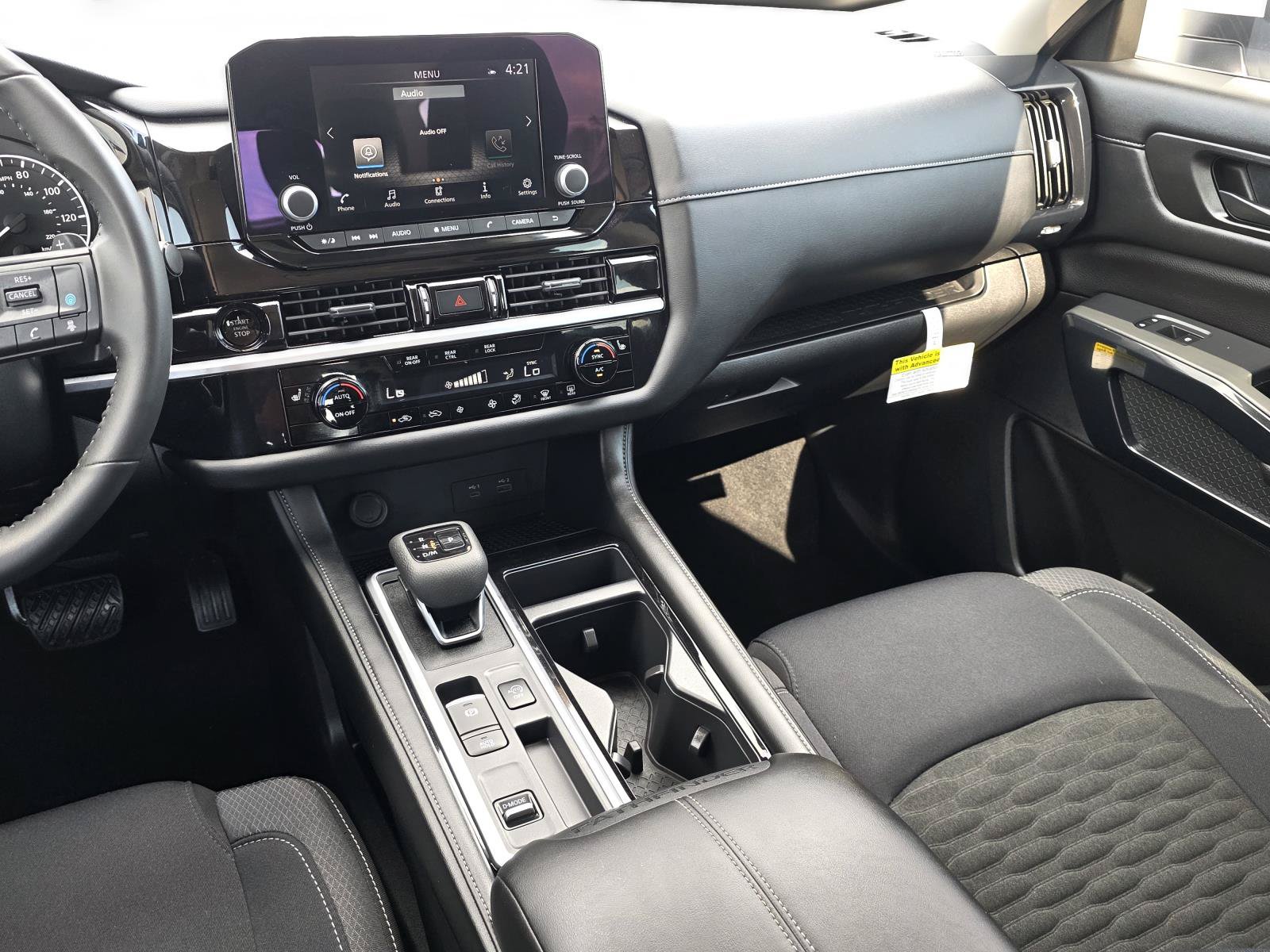 Used 2025 Nissan Pathfinder SV w/ SV Premium Package FWD image 11