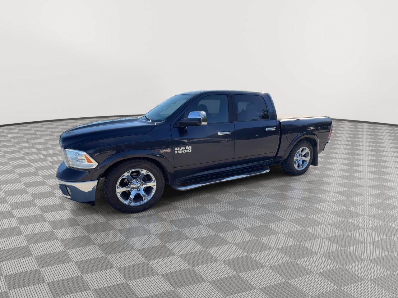 Used 2013 RAM 1500 Laramie w/ Convenience Group AWD/4WD image 4