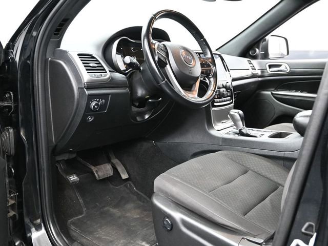 Certified 2022 Jeep Grand Cherokee Laredo E image 22