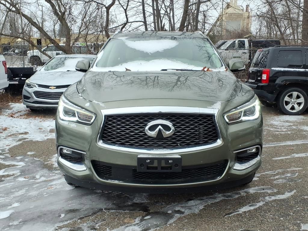 Used 2017 INFINITI QX60 AWD w/ Premium Package image 2