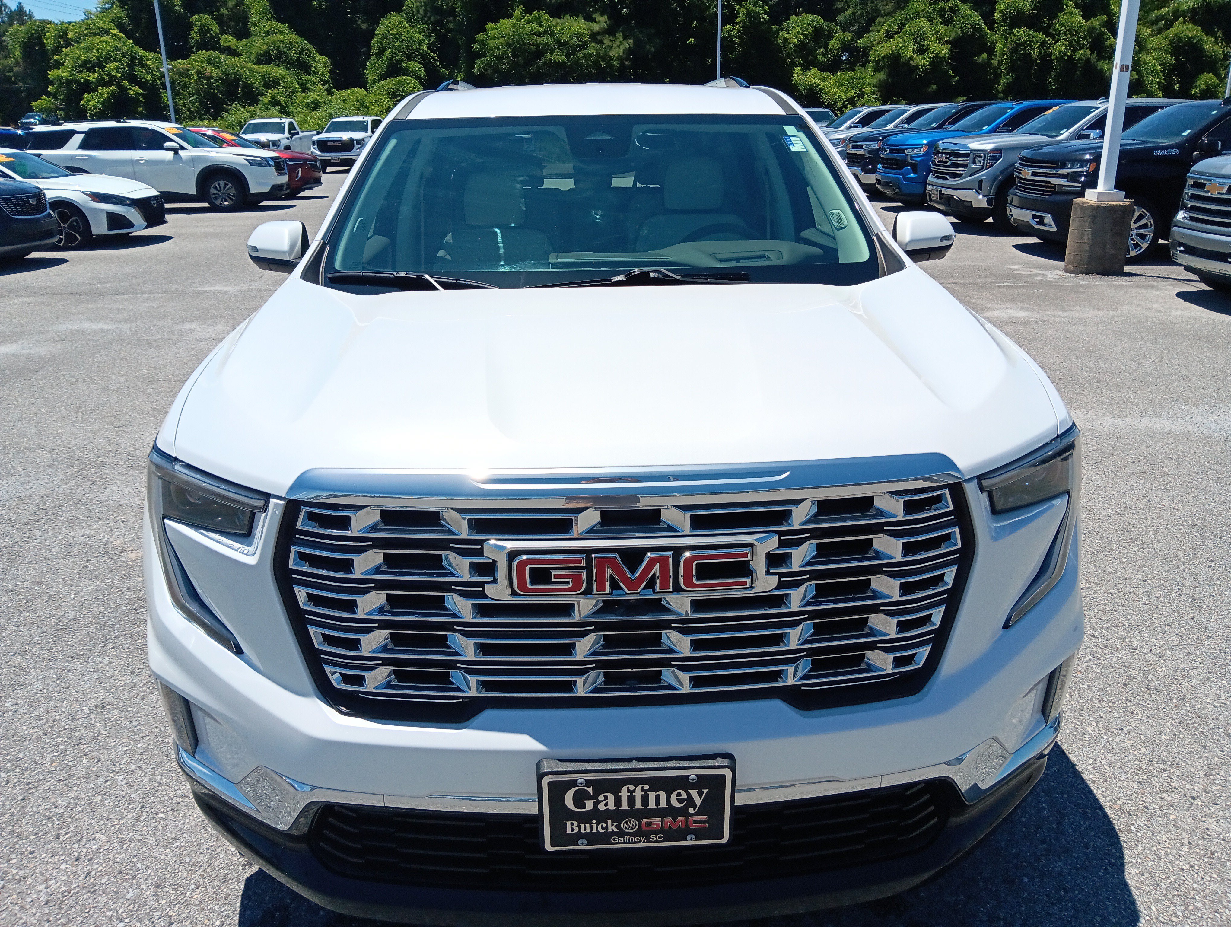 Used 2024 GMC Acadia Denali w/ LPO, Floor Liner Package FWD image 9