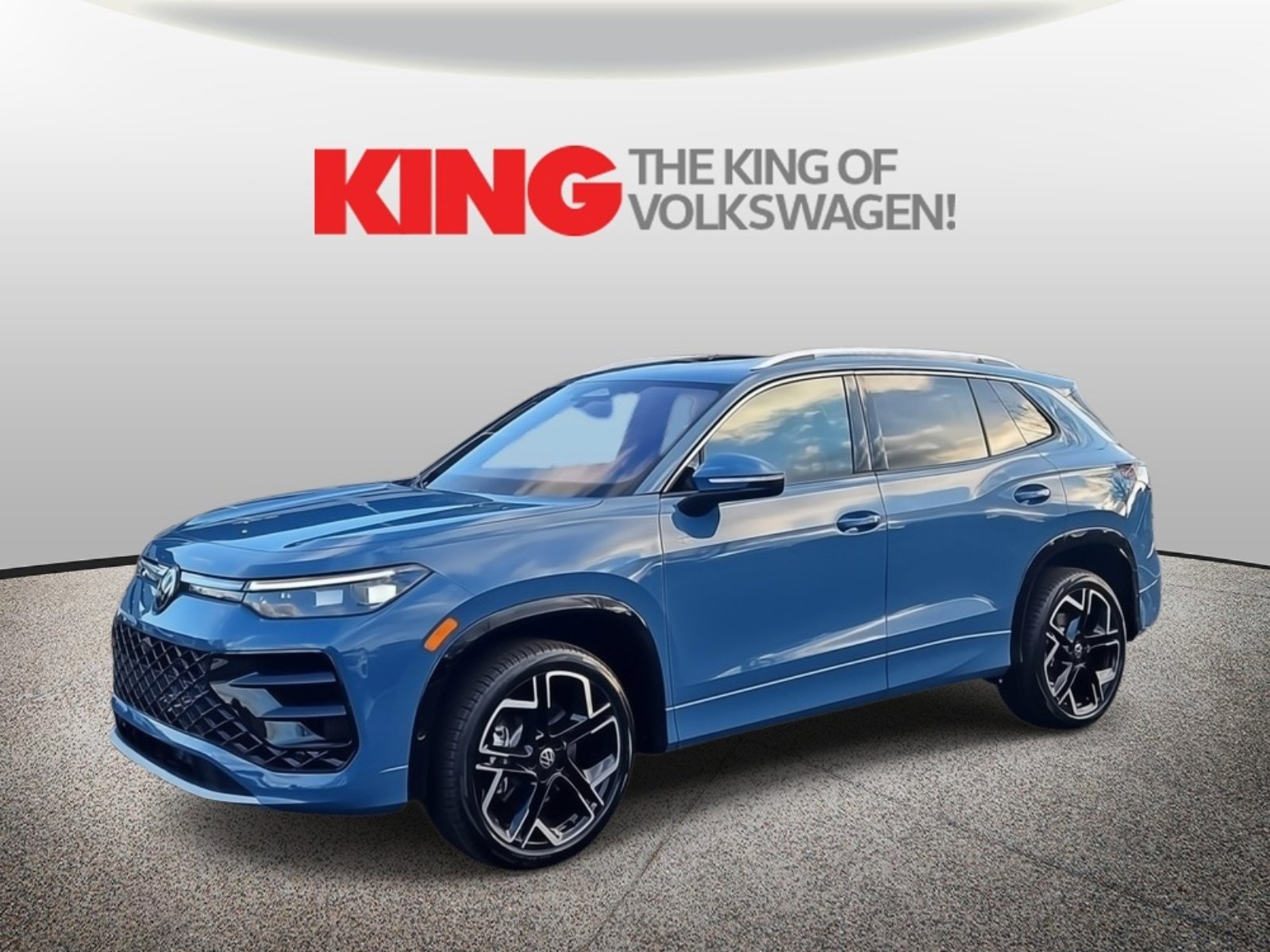 New 2026 Volkswagen Tiguan SEL R-Line image 8