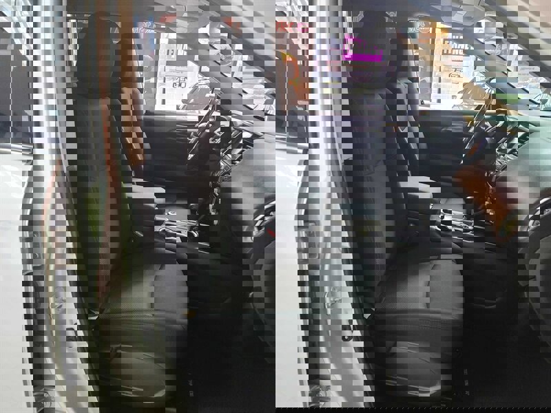 Used 2017 Nissan Pathfinder SV image 17