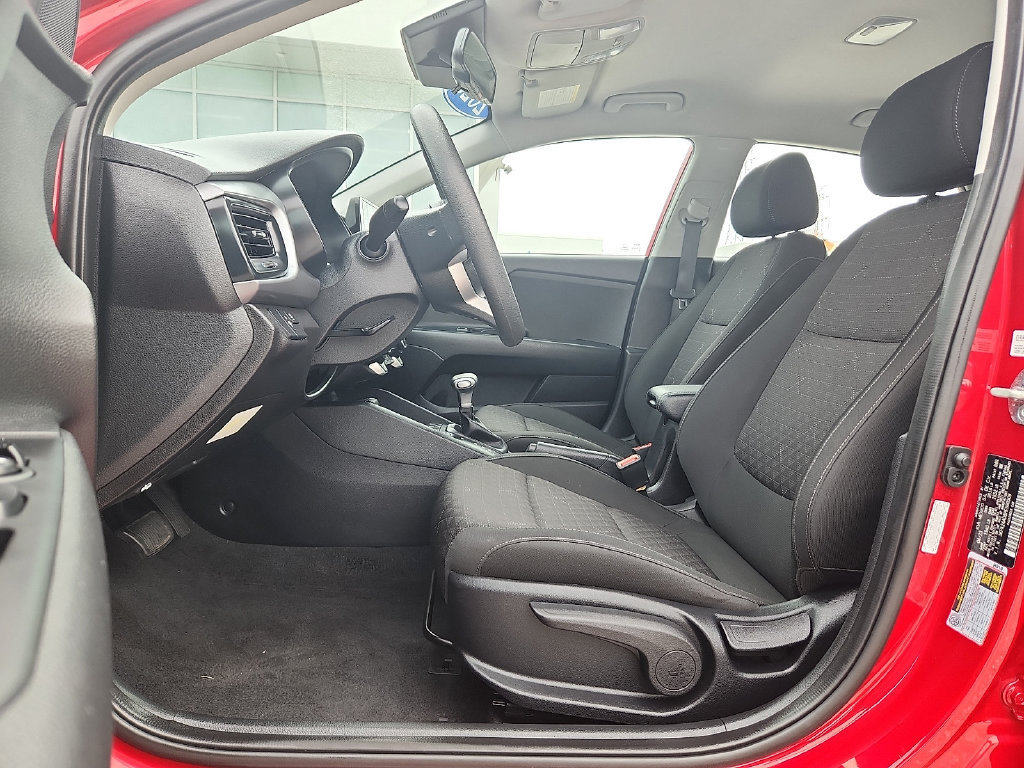 Used 2023 Kia Rio S w/ Technology Package FWD image 9