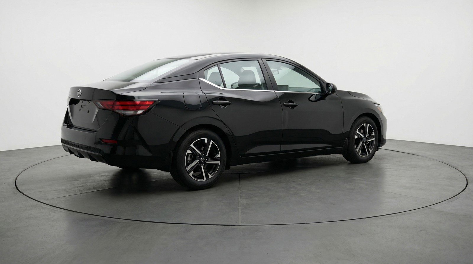 Used 2025 Nissan Sentra SV image 9