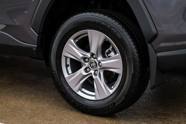 Used 2025 Toyota RAV4 XLE image 59