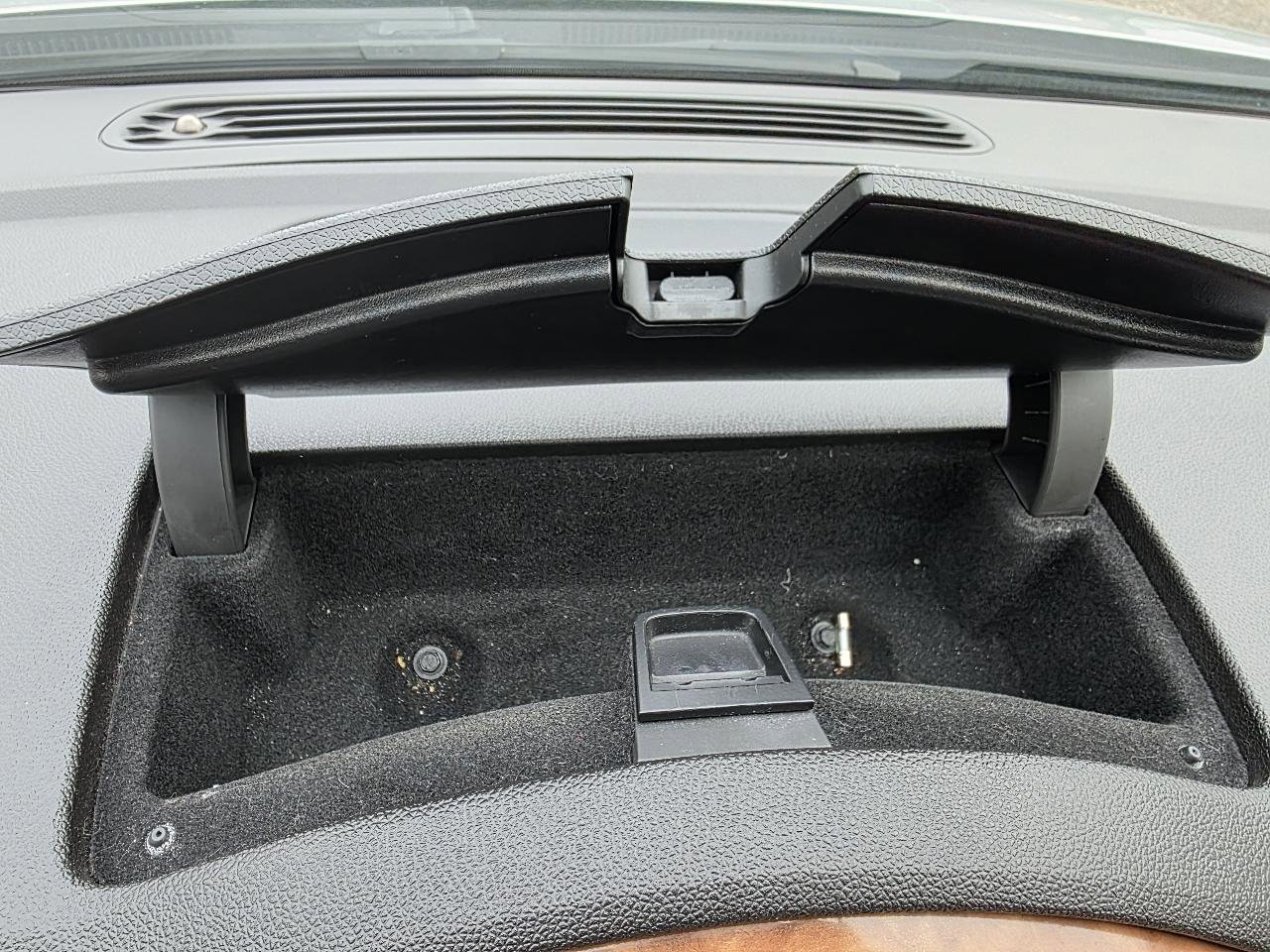 Used 2012 Buick Enclave Leather image 16