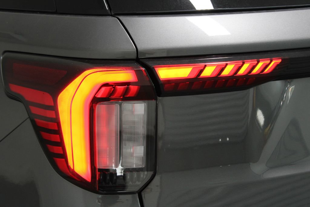 New 2026 Ford Explorer Active RWD image 51