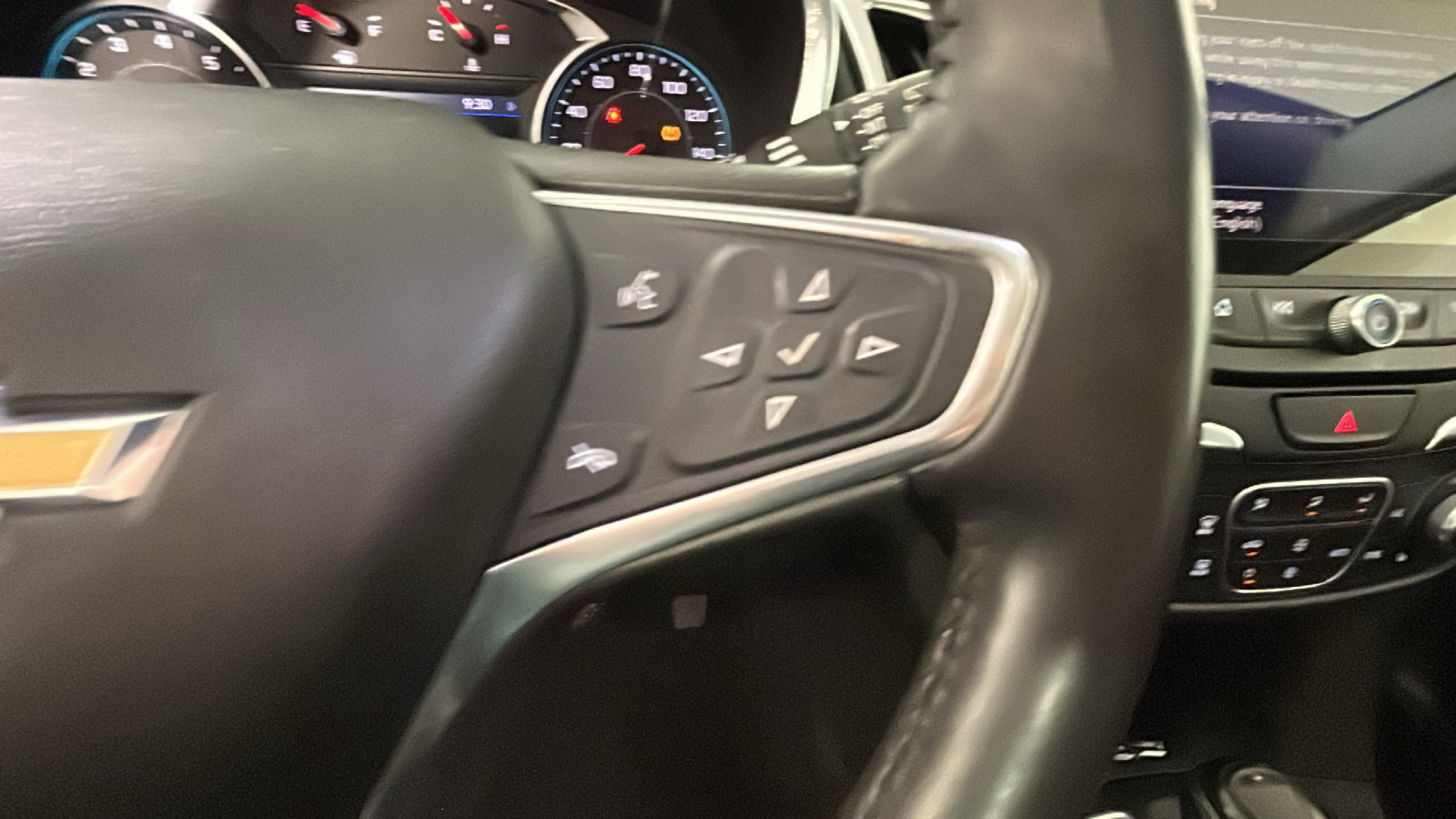 Used 2019 Chevrolet Equinox Premier AWD/4WD image 21