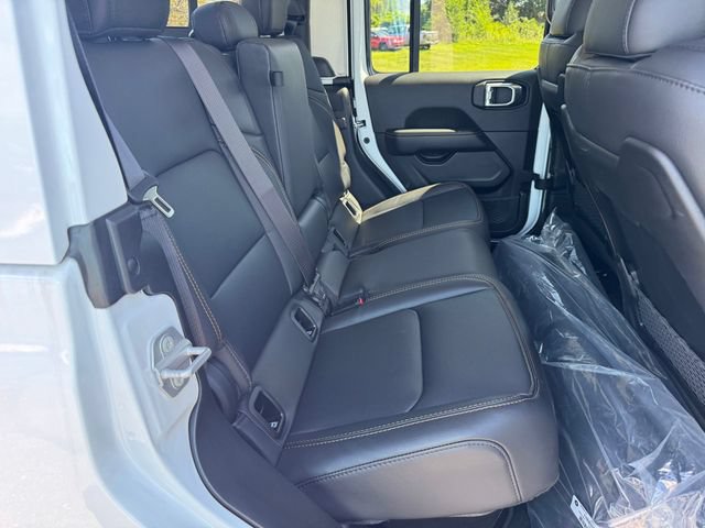 New 2026 Jeep Gladiator Sport AWD/4WD image 16