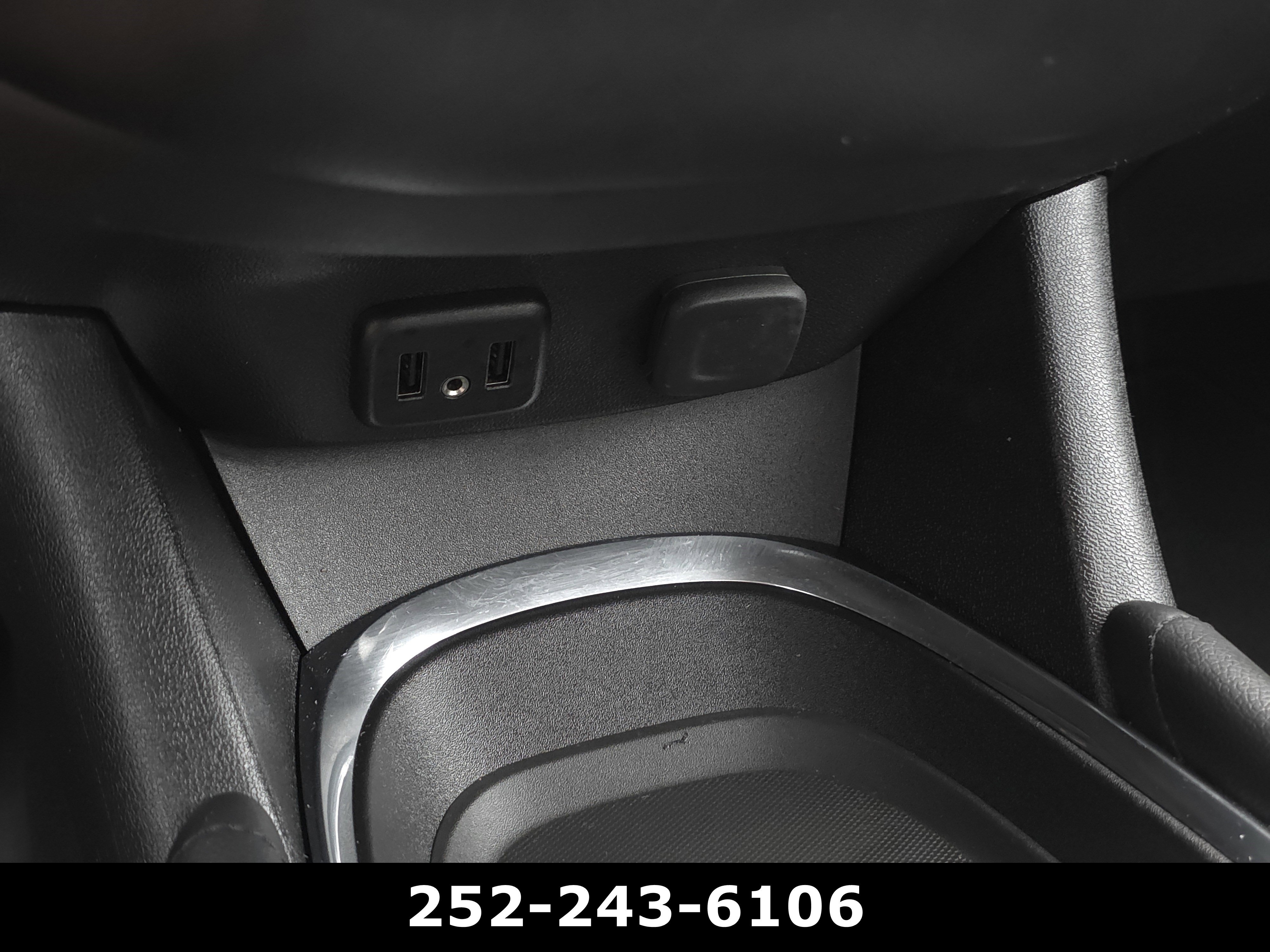 Used 2018 Chevrolet Malibu LT w/ Leather Package image 15