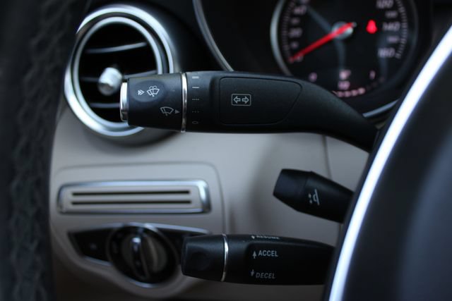 Used 2016 Mercedes-Benz C 300 Sedan image 6