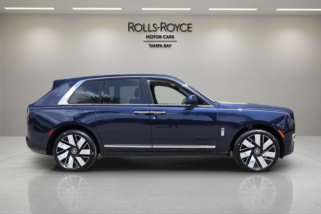 New 2026 Rolls-Royce Cullinan AWD/4WD image 6