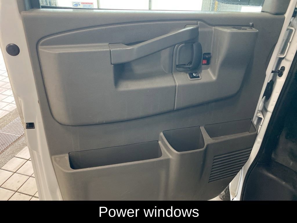 Used 2021 GMC Savana 2500 w/ Driver Convenience Package image 8