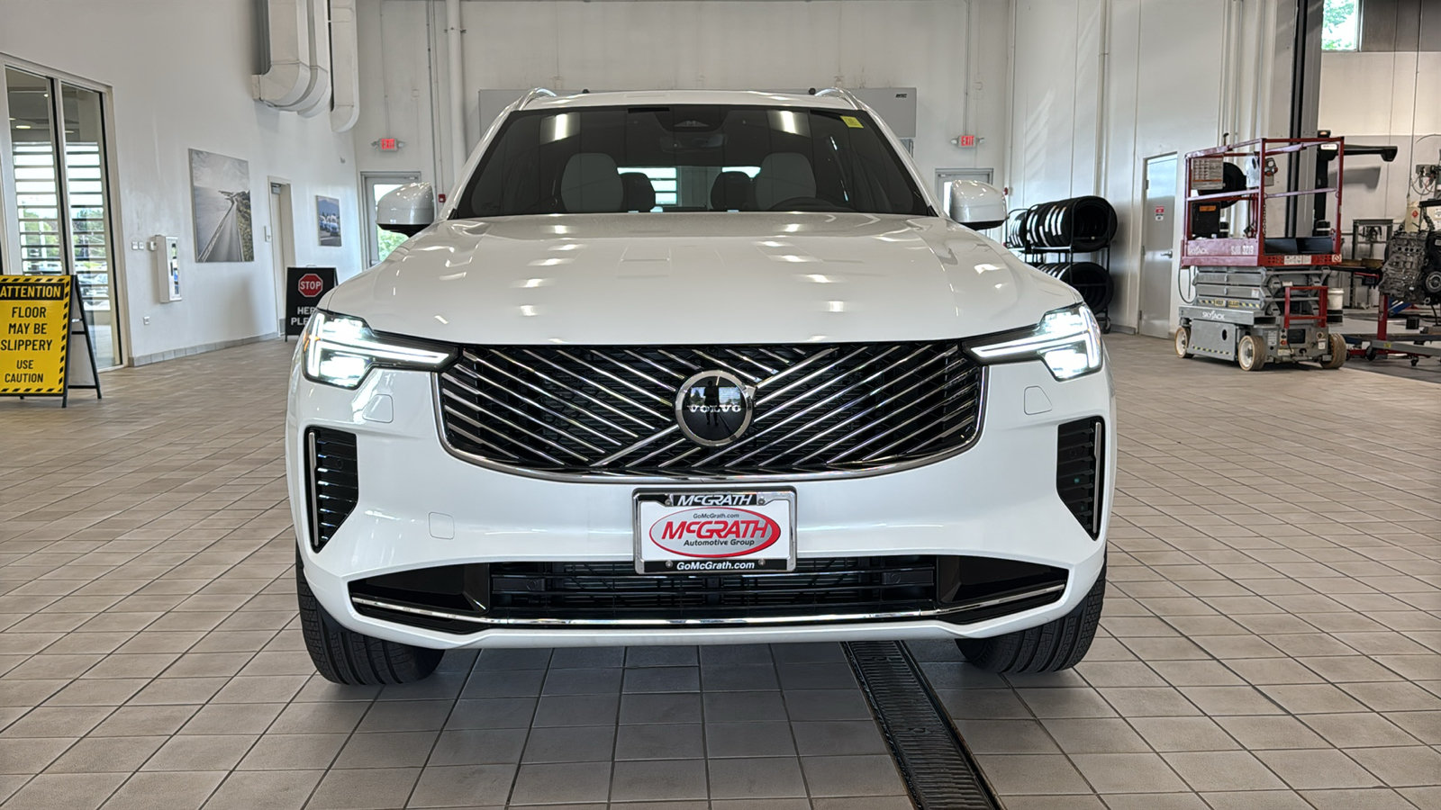 New 2026 Volvo XC90 B5 Core w/ Protection Package AWD/4WD image 10