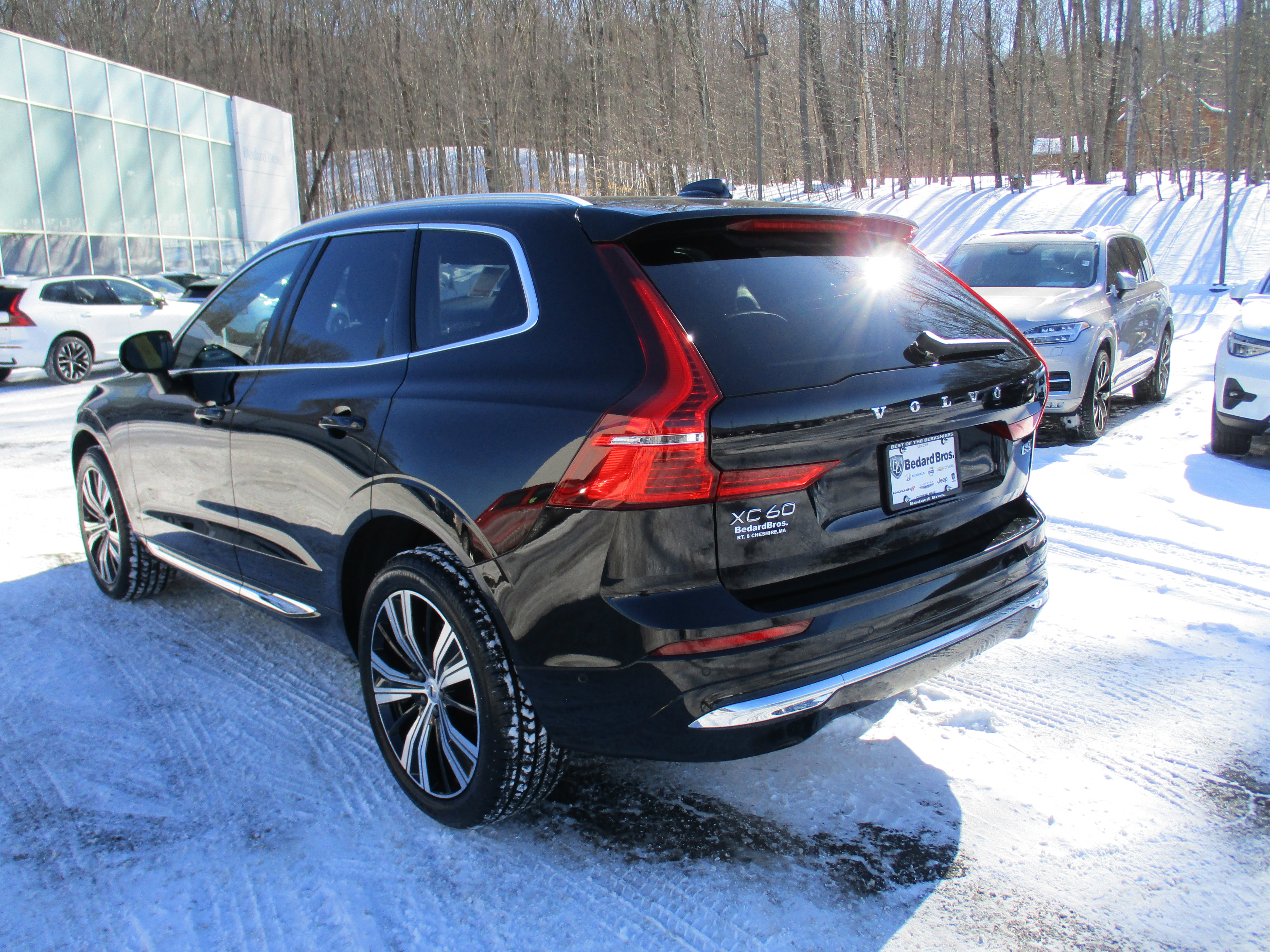 Certified 2023 Volvo XC60 B5 Plus image 7