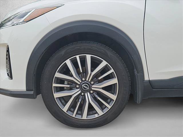 Used 2022 Nissan Kicks SV FWD image 15