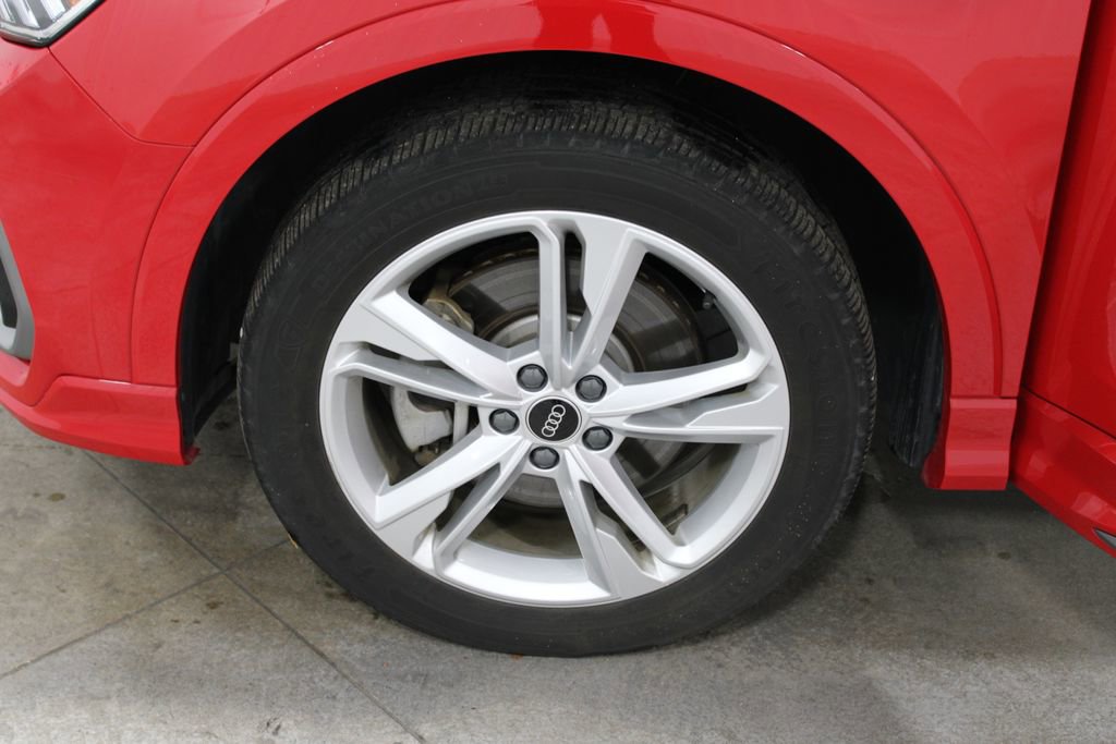 Used 2023 Audi Q3 2.0T Premium Plus w/ Premium Plus Package image 47