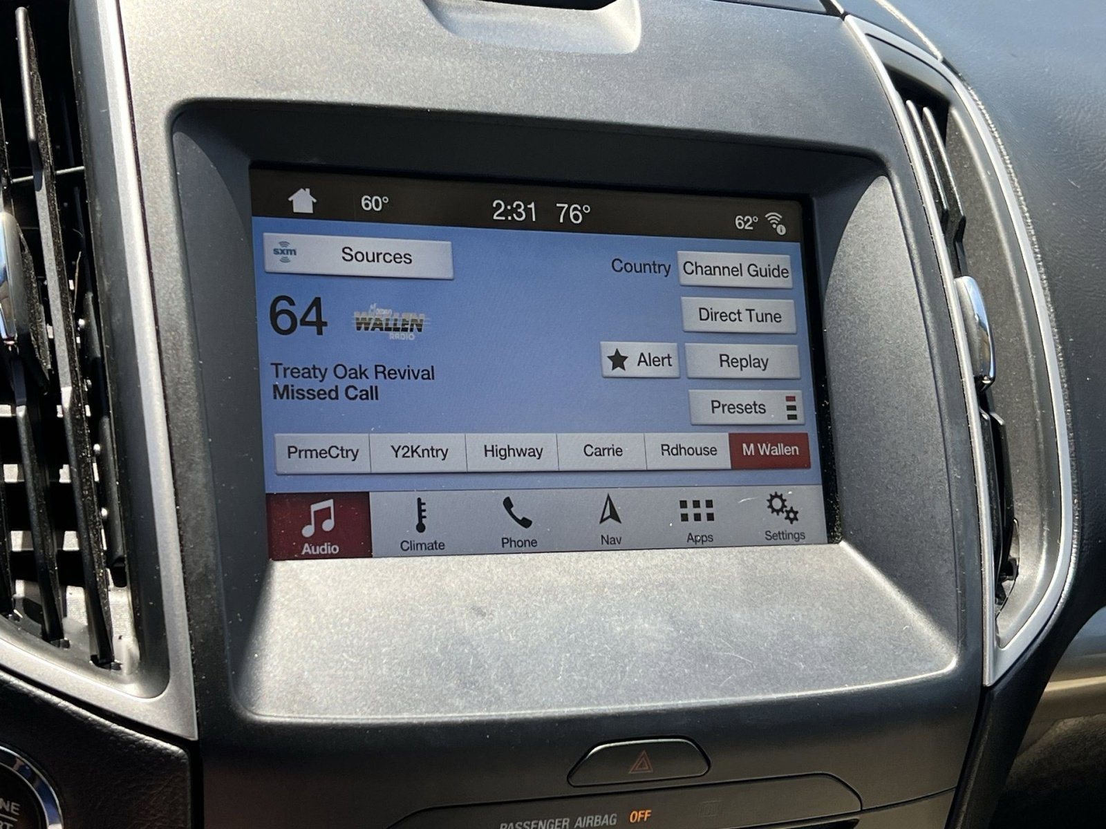 Used 2016 Ford Edge SEL w/ Equipment Group 201A AWD/4WD image 26
