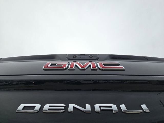 Used 2022 GMC Sierra 2500 Denali w/ Denali Ultimate Package image 10