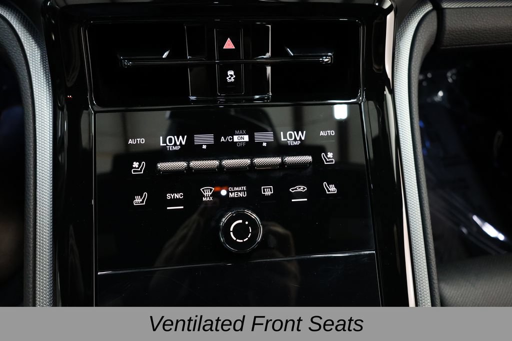 Used 2025 Porsche Panamera image 33