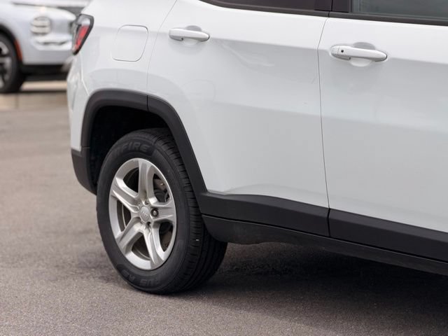 Used 2024 Jeep Compass Latitude AWD/4WD image 5