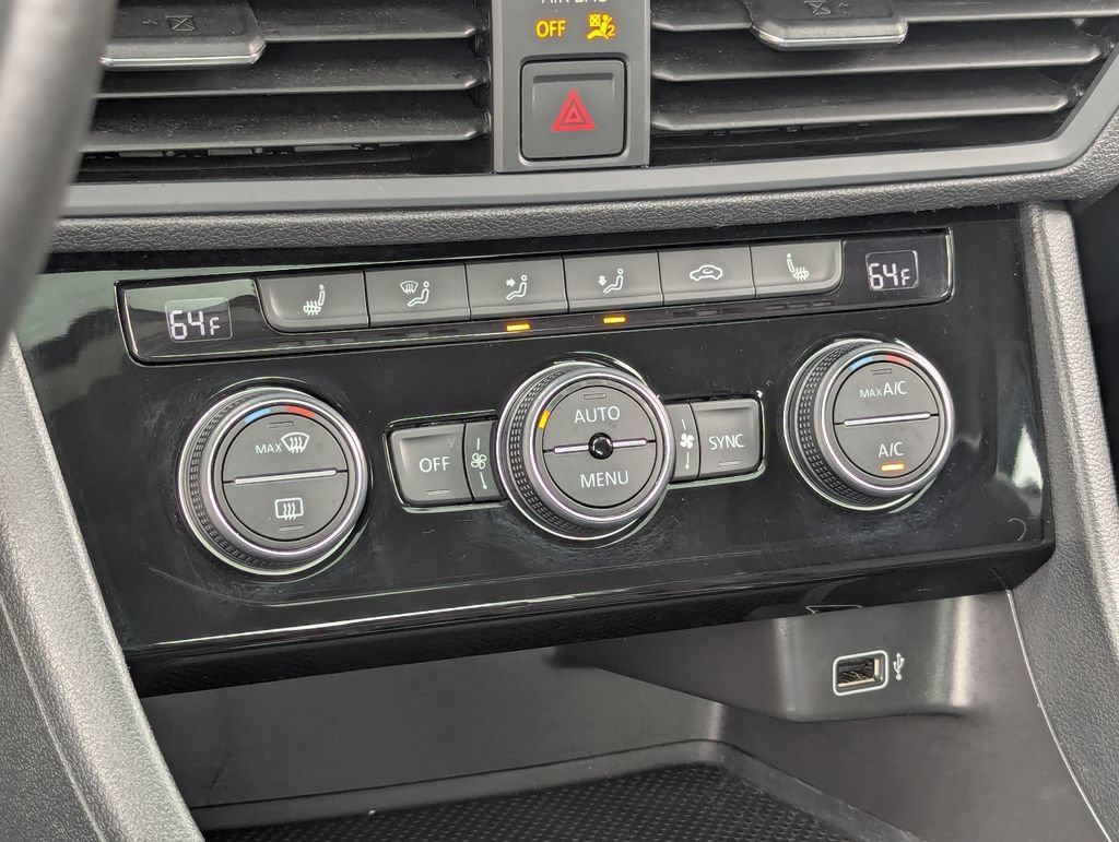 Used 2019 Volkswagen Jetta SEL FWD image 19
