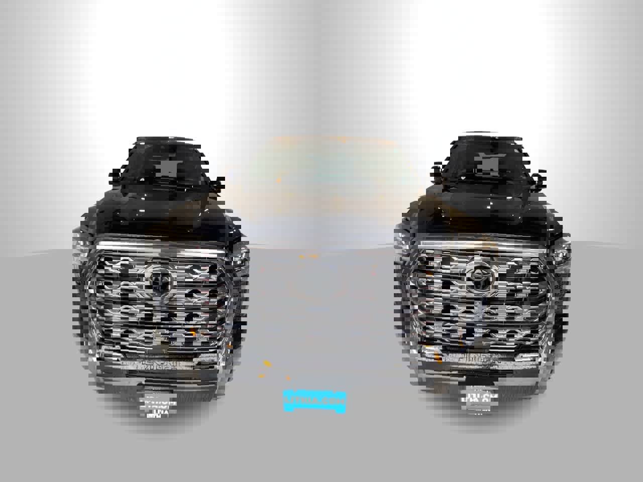 Used 2023 Toyota Tundra Platinum image 3