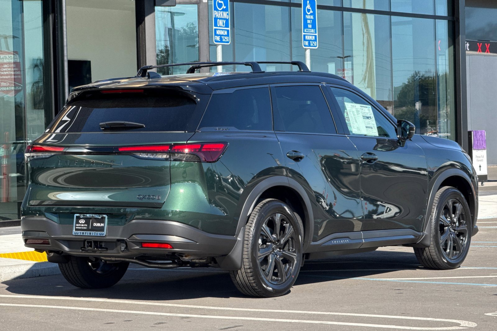 New 2026 INFINITI QX60 Autograph w/ Dark Cargo Package image 5