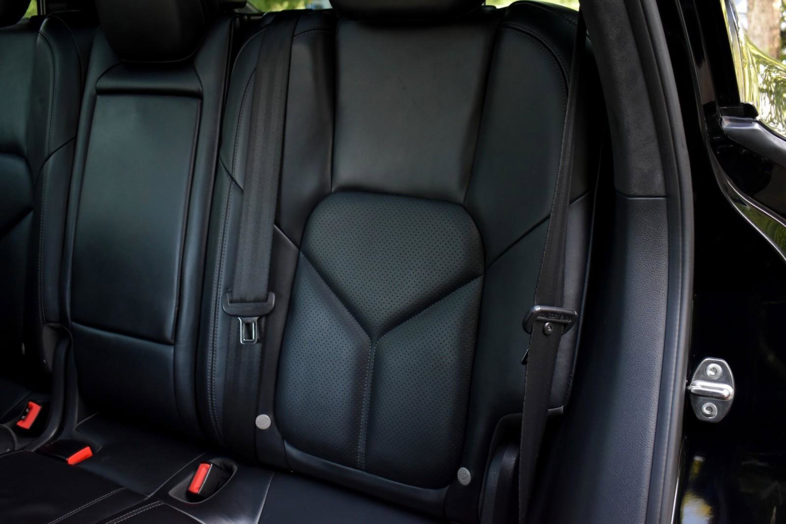 Used 2014 Porsche Cayenne Turbo w/ Comfort Plus Package (PU4) image 36