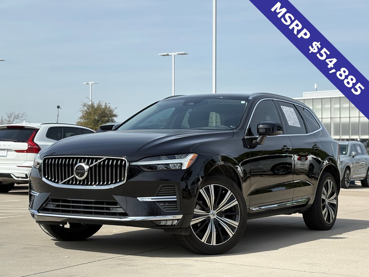 Certified 2023 Volvo XC60 B5 Plus image 3