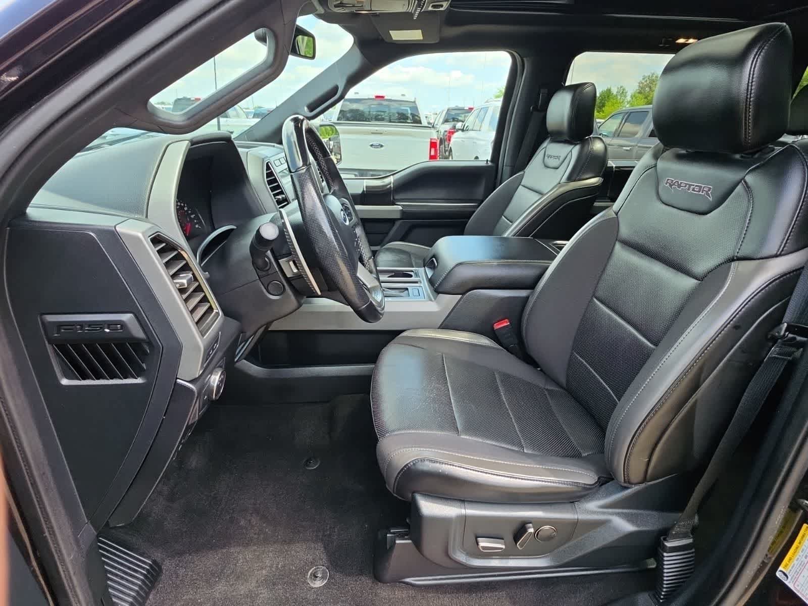 Used 2019 Ford F150 Raptor w/ Equipment Group 802A Luxury AWD/4WD image 18