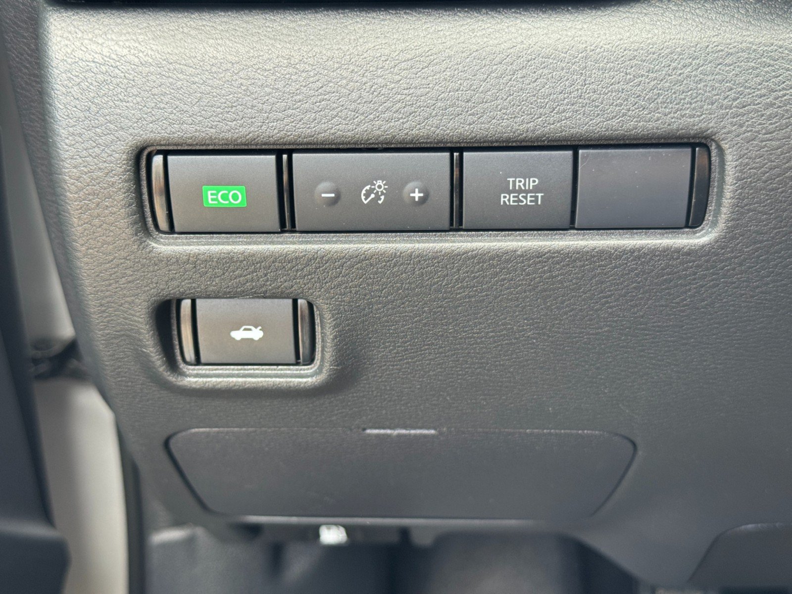 Used 2020 Nissan Sentra S FWD image 15