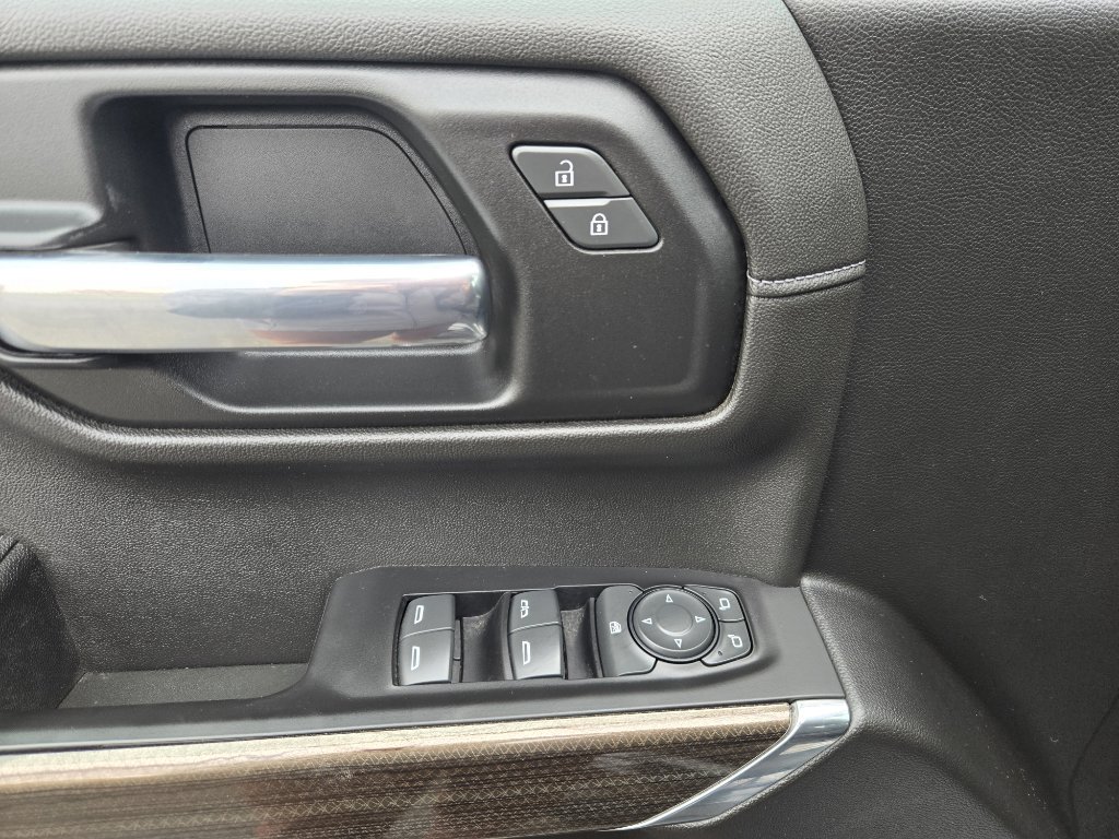 Used 2022 Chevrolet Silverado 1500 LT Trail Boss w/ LPO, Dark Essentials Package image 15