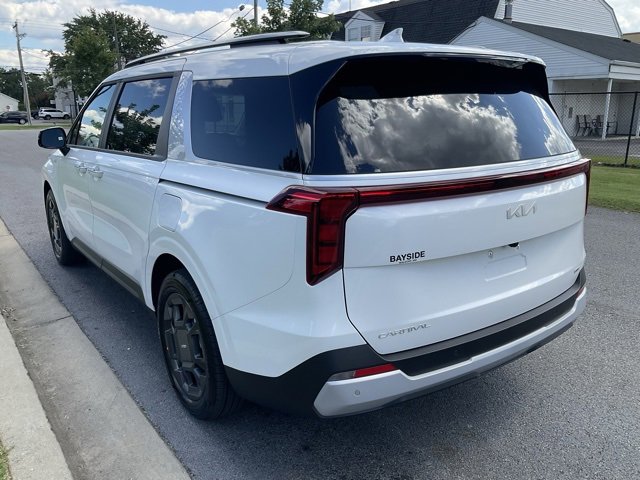 New 2026 Kia Carnival EX image 18