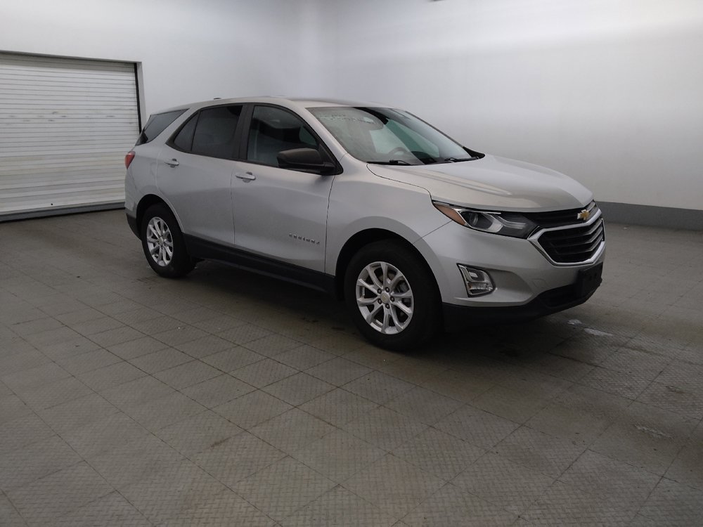 Used 2020 Chevrolet Equinox LS w/ LPO, Cargo Package AWD/4WD image 11