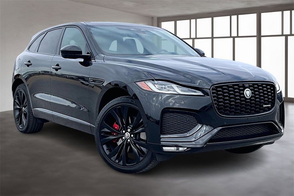 Certified 2025 Jaguar F-PACE R-Dynamic S image 11