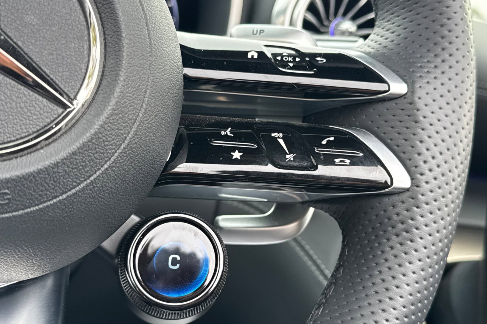 Certified 2024 Mercedes-Benz SL 43 AMG image 28