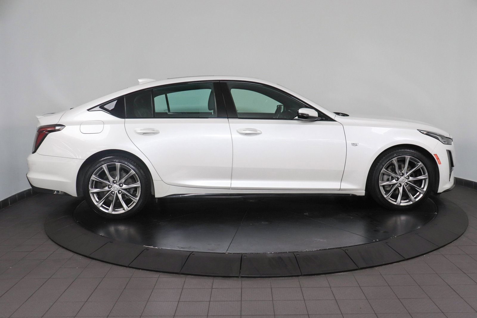 Used 2022 Cadillac CT5 Sport image 6