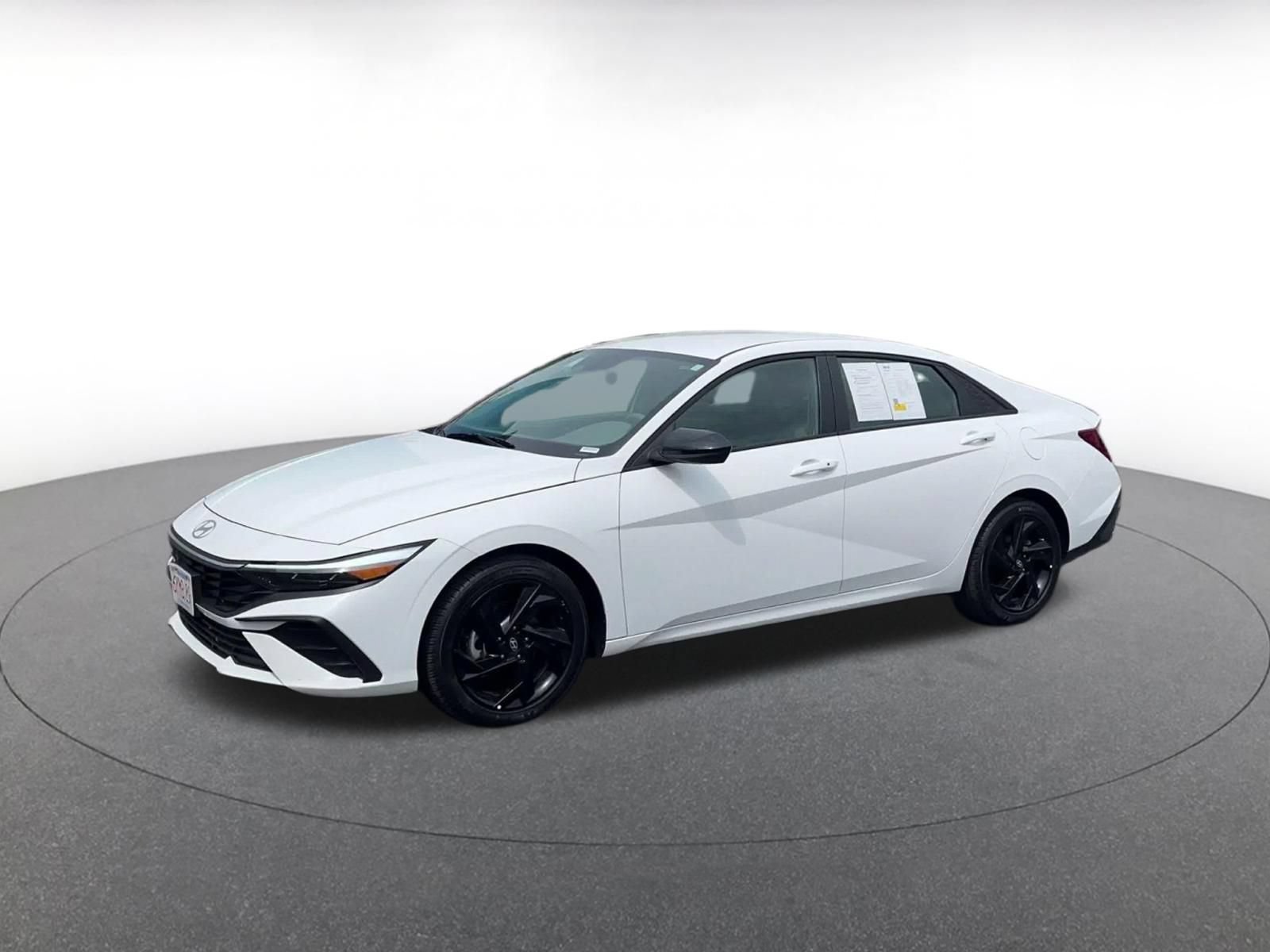 Used 2026 Hyundai Elantra Sport FWD image 7