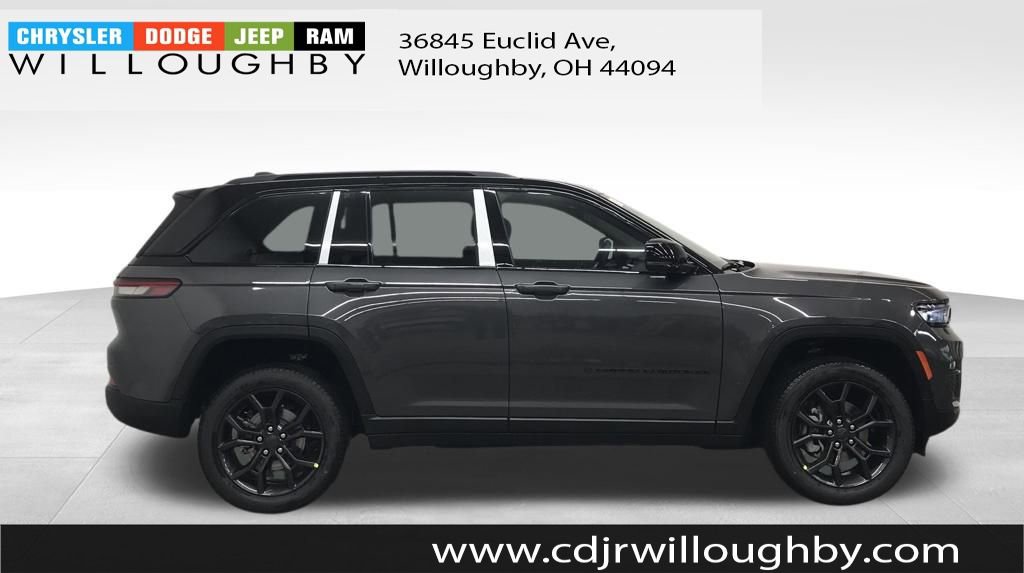 New 2025 Jeep Grand Cherokee Limited image 4